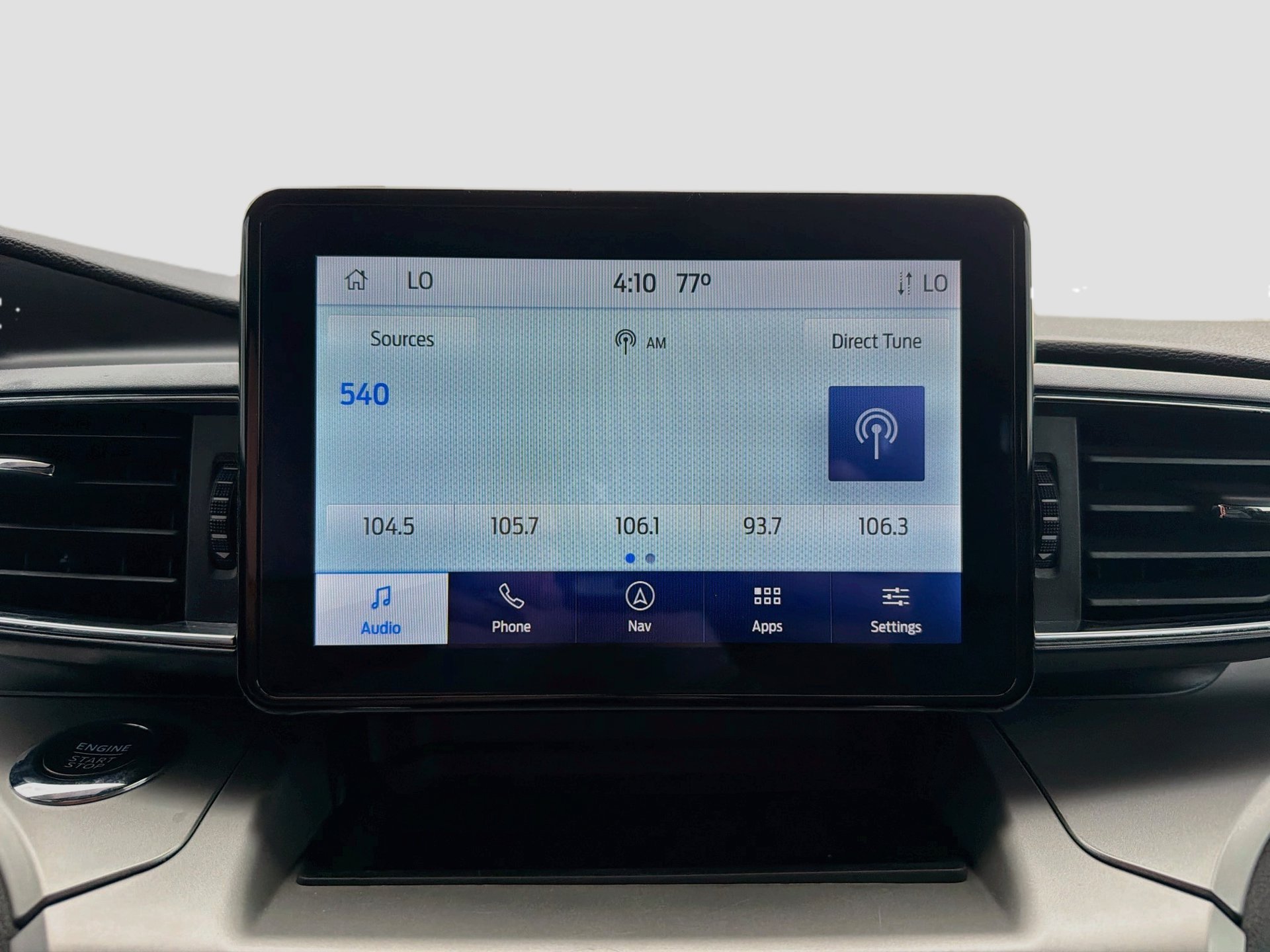 Used 2022 Ford Explorer XLT w/ Equipment Group 202A RWD image 18
