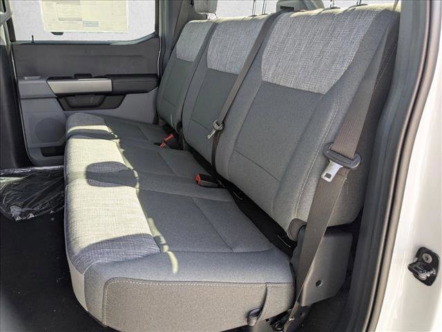 New 2026 Ford F250 XLT w/ FX4 Off-Road Package image 15