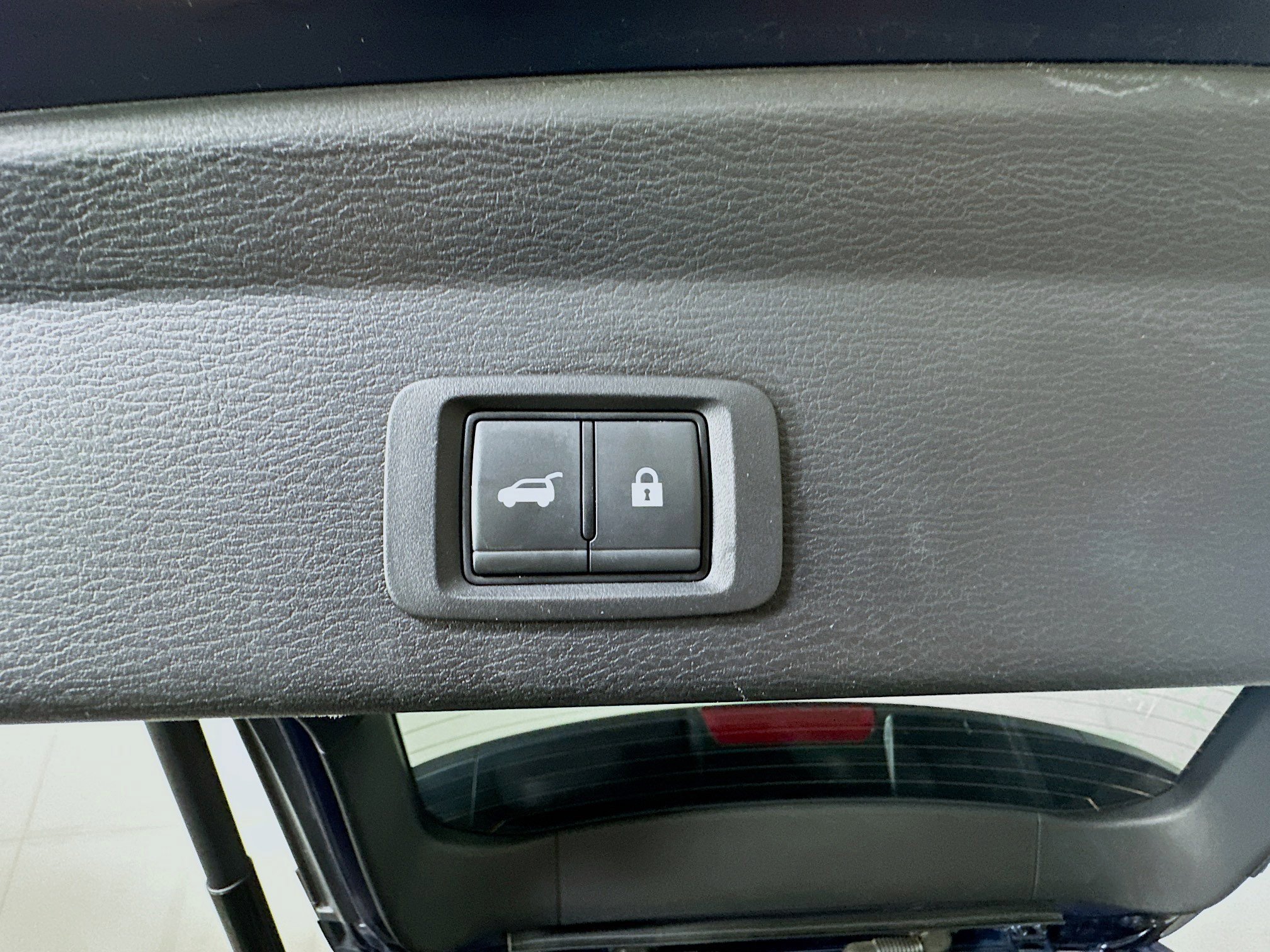 Used 2025 Mitsubishi Outlander SE FWD image 30