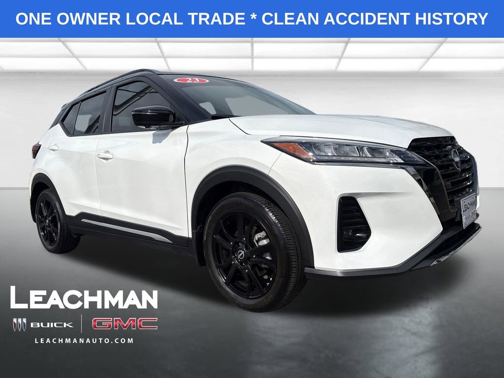 Used 2023 Nissan Kicks SR w/ SR PREMIUM PACKAGE w/ SR Premium Package FWD image 1