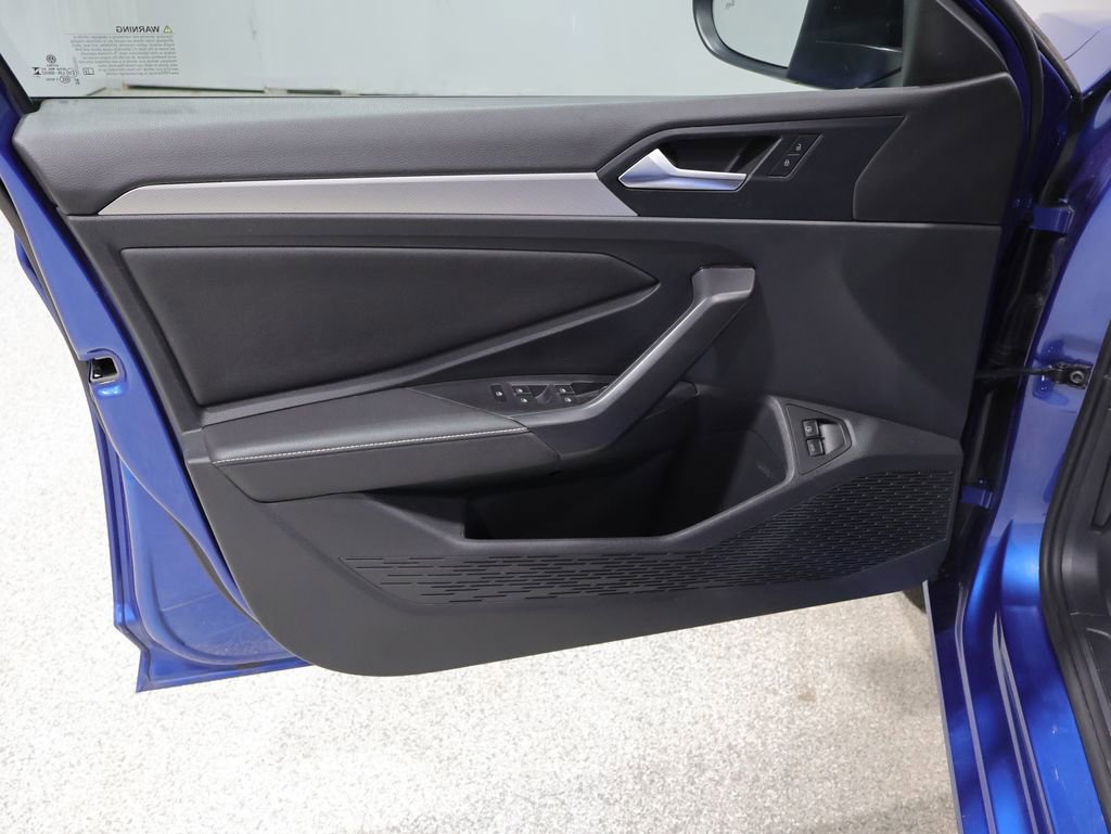 Used 2024 Volkswagen Jetta Sport image 20