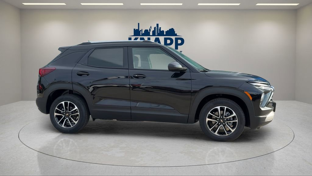 Used 2026 Chevrolet TrailBlazer LT w/ Convenience Package image 9