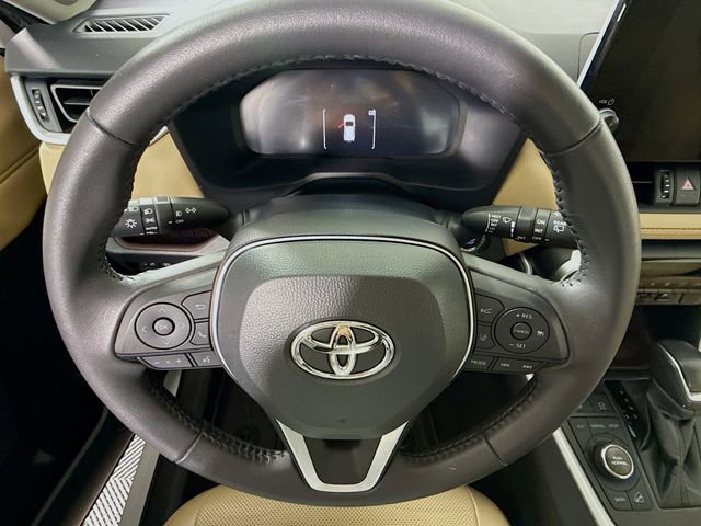 Used 2023 Toyota RAV4 Limited image 12