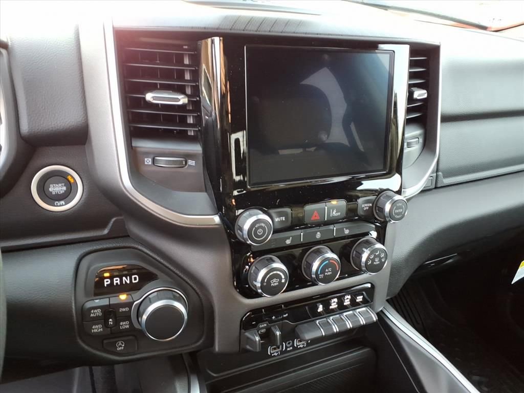 New 2026 RAM 1500 Big Horn w/ Night Edition image 22