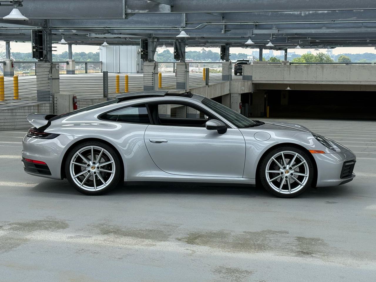Used 2024 Porsche 911 Carrera w/ Premium Package RWD image 4
