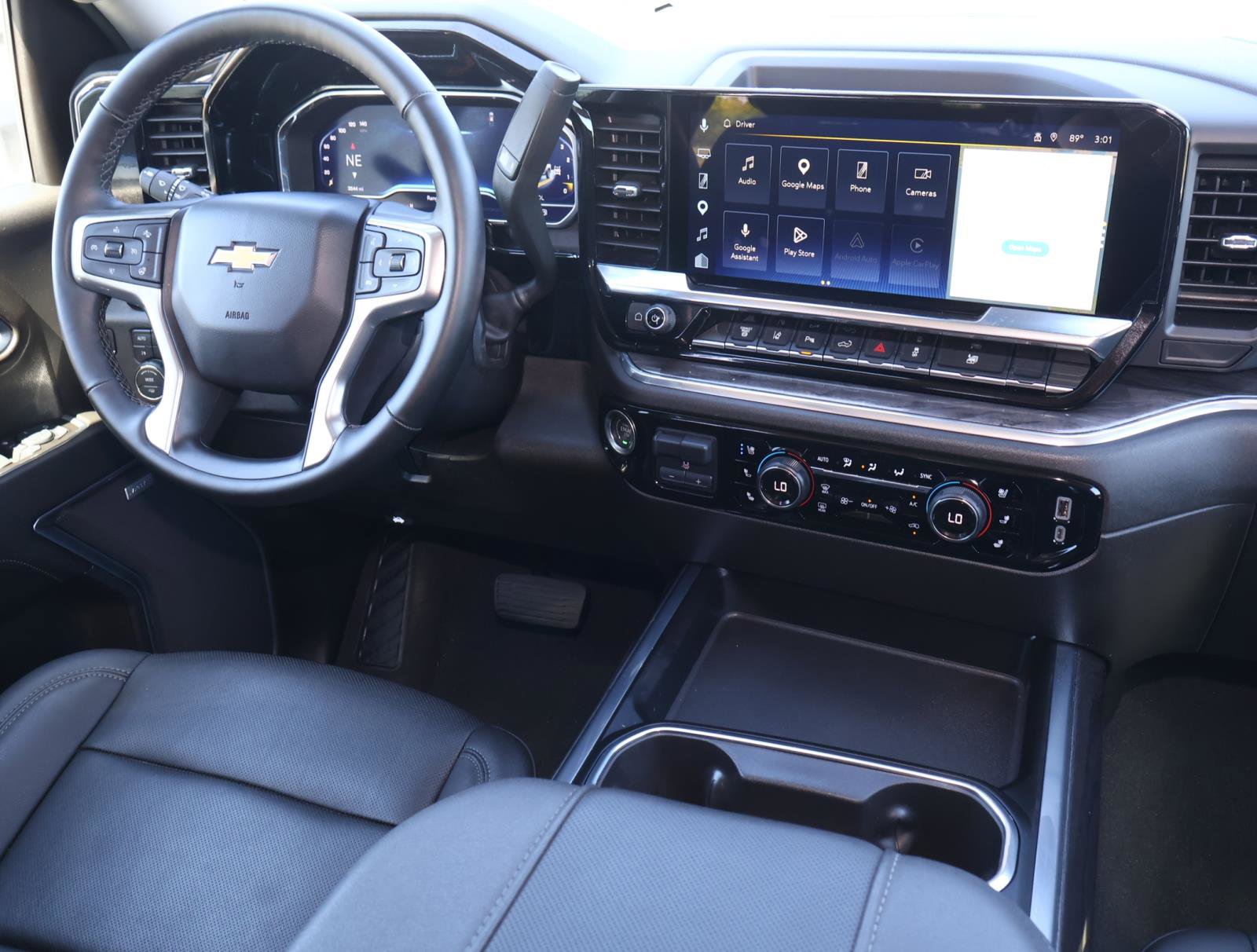 Used 2025 Chevrolet Silverado 3500 LTZ w/ LTZ Texas Edition image 10