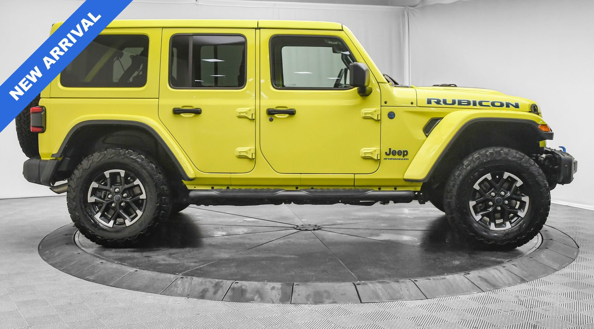 Used 2024 Jeep Wrangler Unlimited Rubicon 4xe image 9