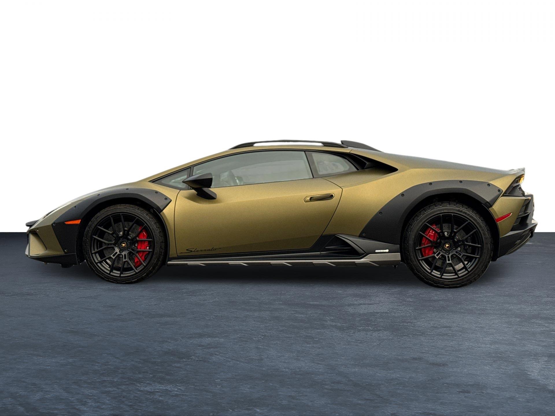 Used 2024 Lamborghini Huracan Sterrato image 9