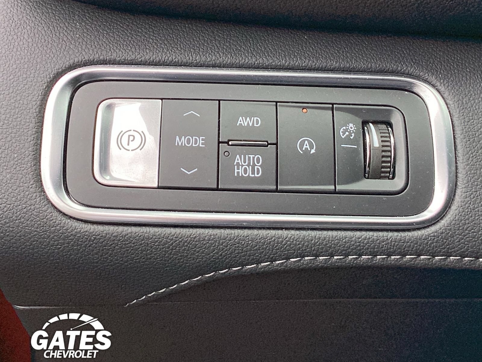 Used 2025 Buick Enclave Avenir w/ Super Cruise Package AWD/4WD image 27