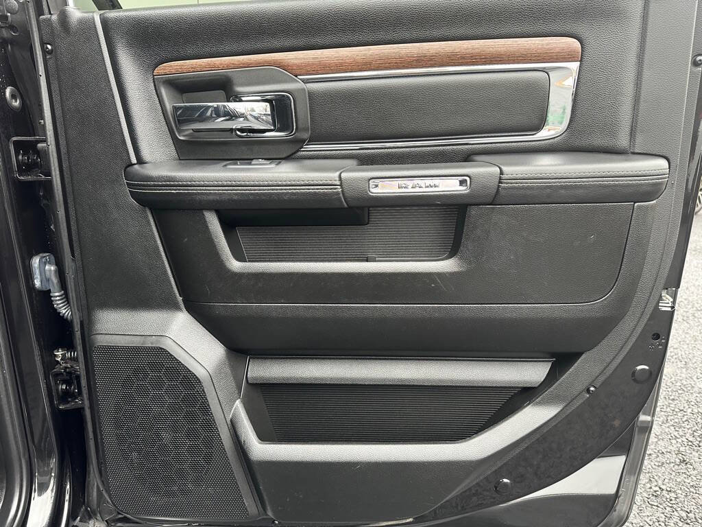 Used 2018 RAM 2500 Laramie w/ Snow Chief Group AWD/4WD image 11