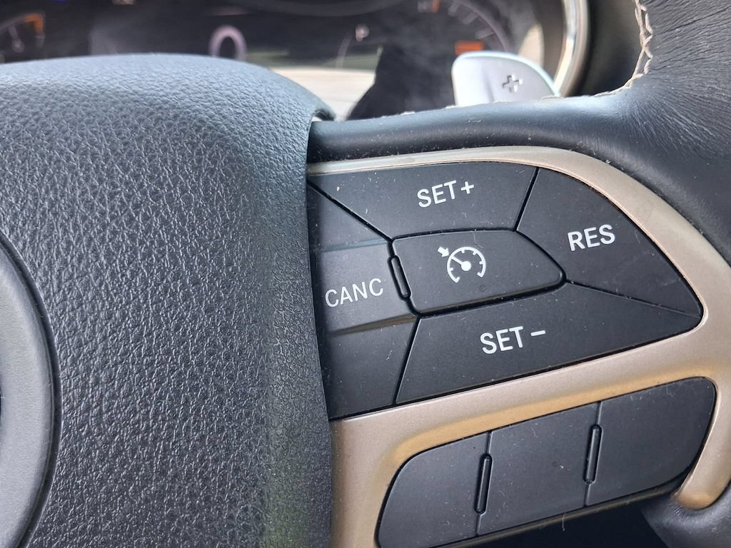 Certified 2017 Jeep Grand Cherokee Limited AWD/4WD image 29