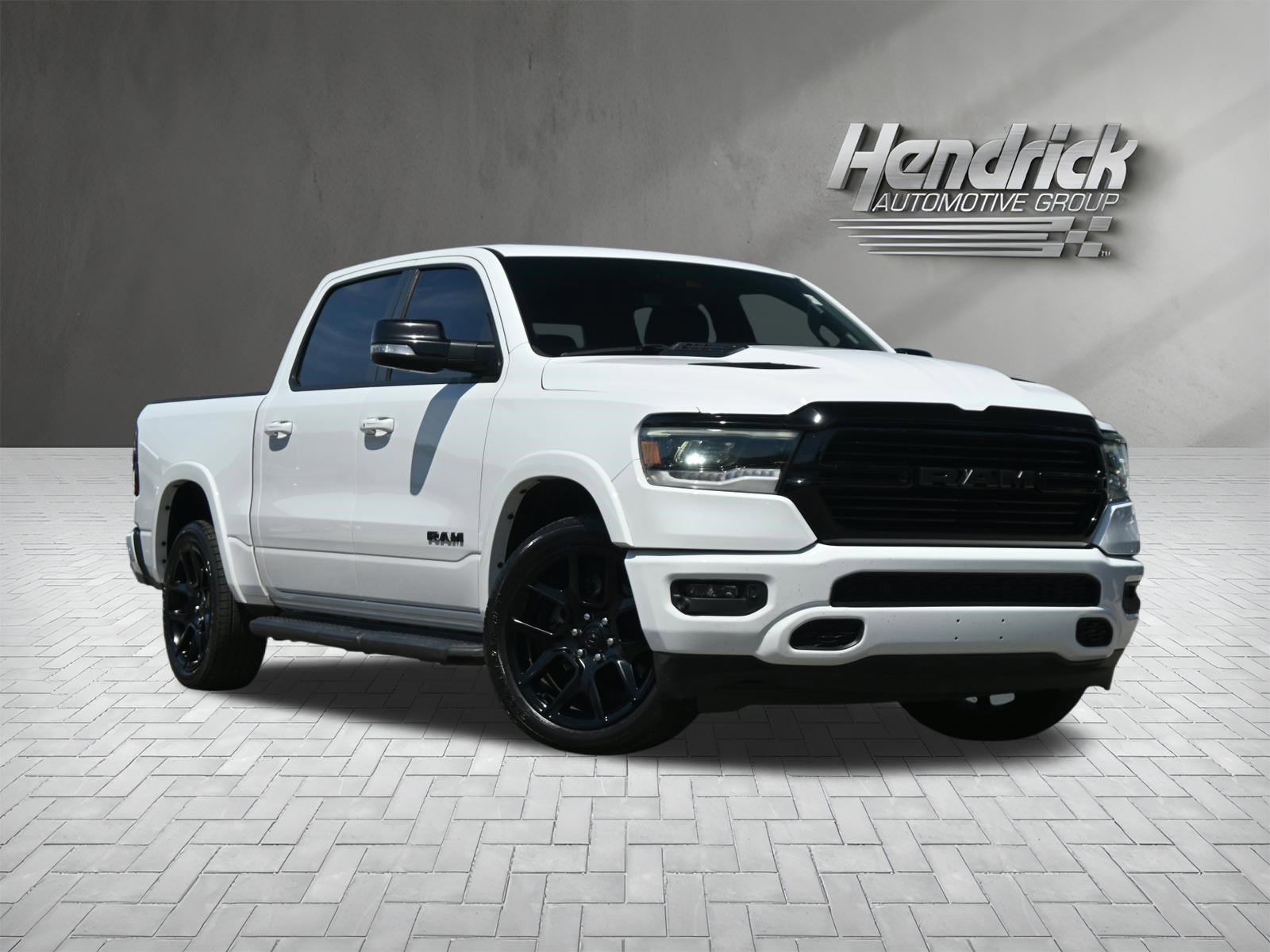 Used 2021 RAM 1500 Laramie AWD/4WD image 2