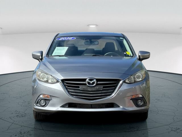 Used 2016 MAZDA MAZDA3 i Touring w/ Popular Equipment Package FWD image 9