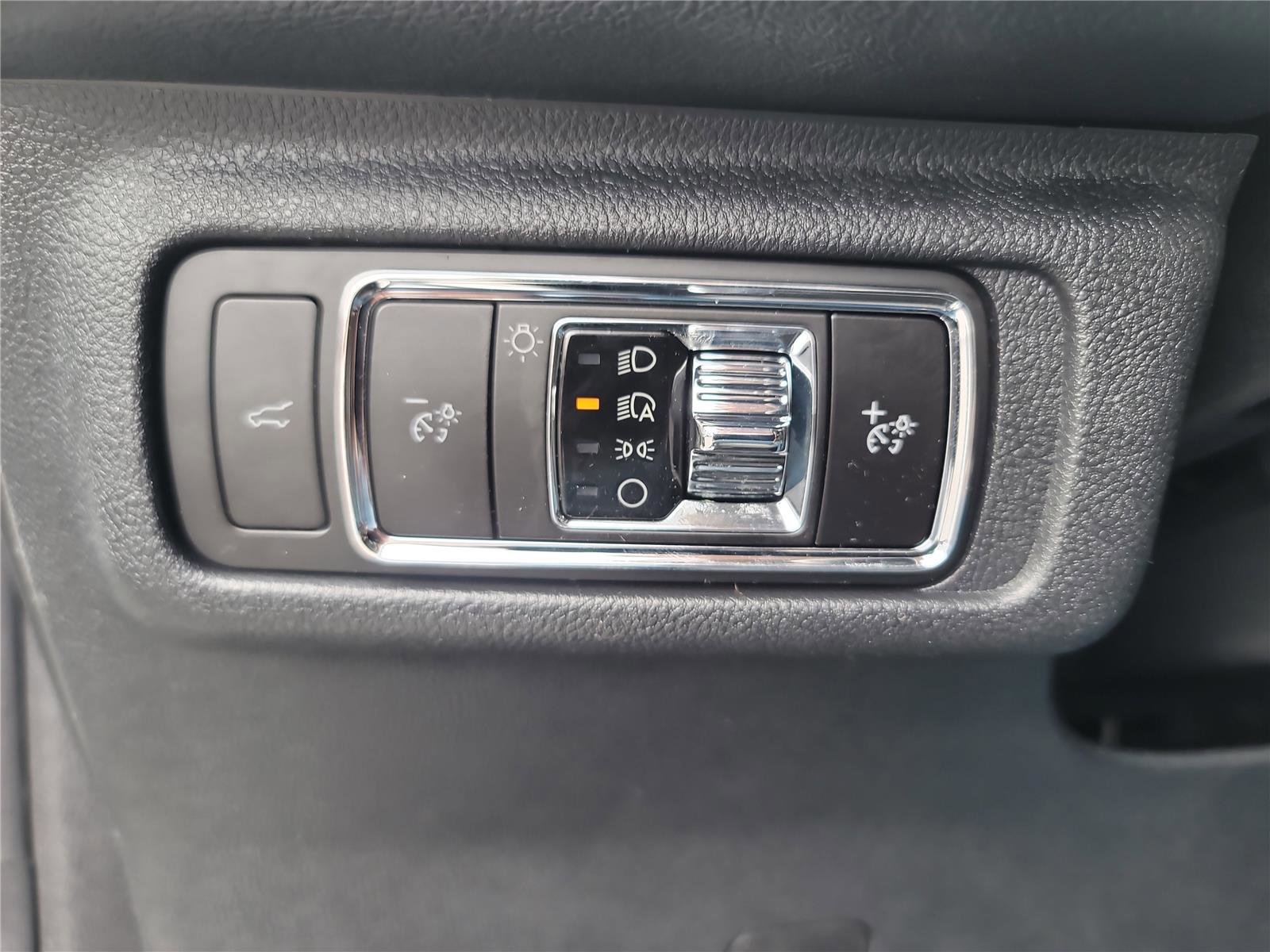 New 2026 Lincoln Corsair Premiere image 19