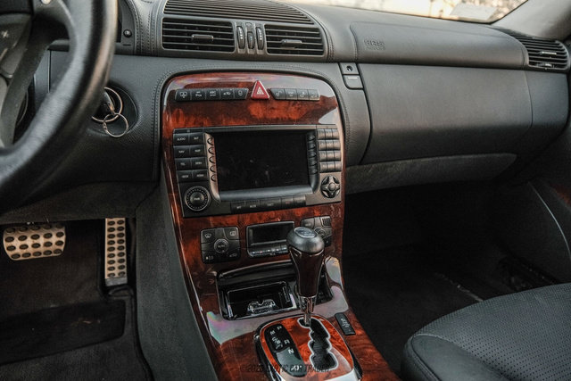 Used 2006 Mercedes-Benz CL 55 AMG image 40