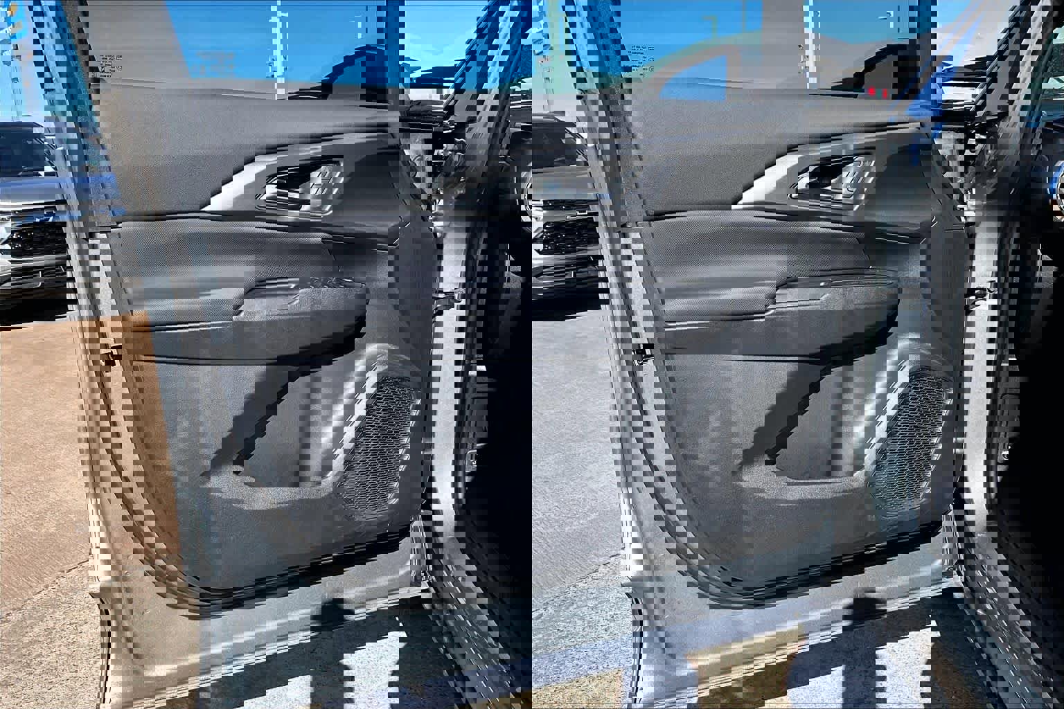 New 2026 Chevrolet Equinox EV LT w/ Comfort Package image 11