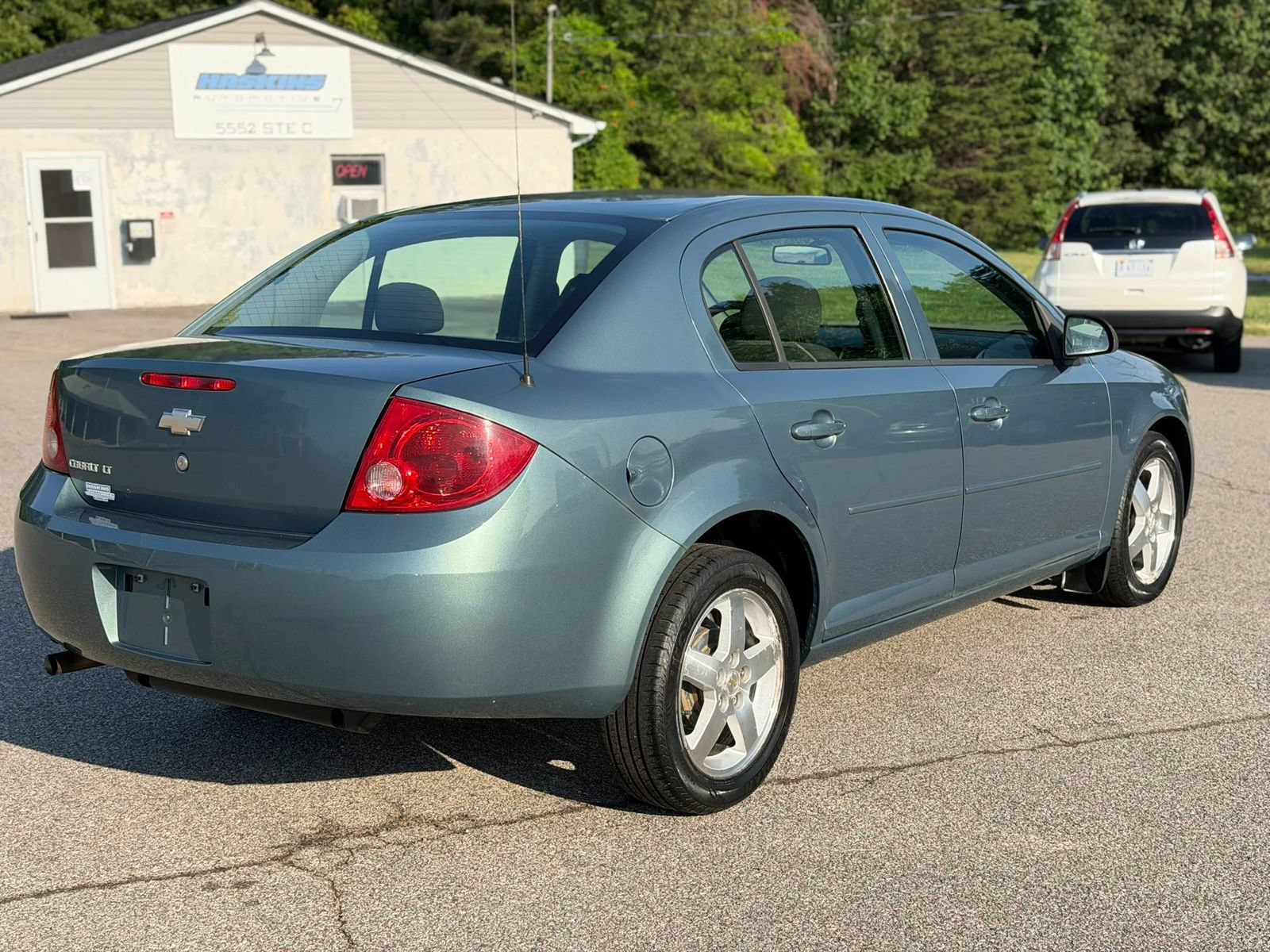 Used 2010 Chevrolet Cobalt LT w/ Preferred Equipment Group FWD image 7