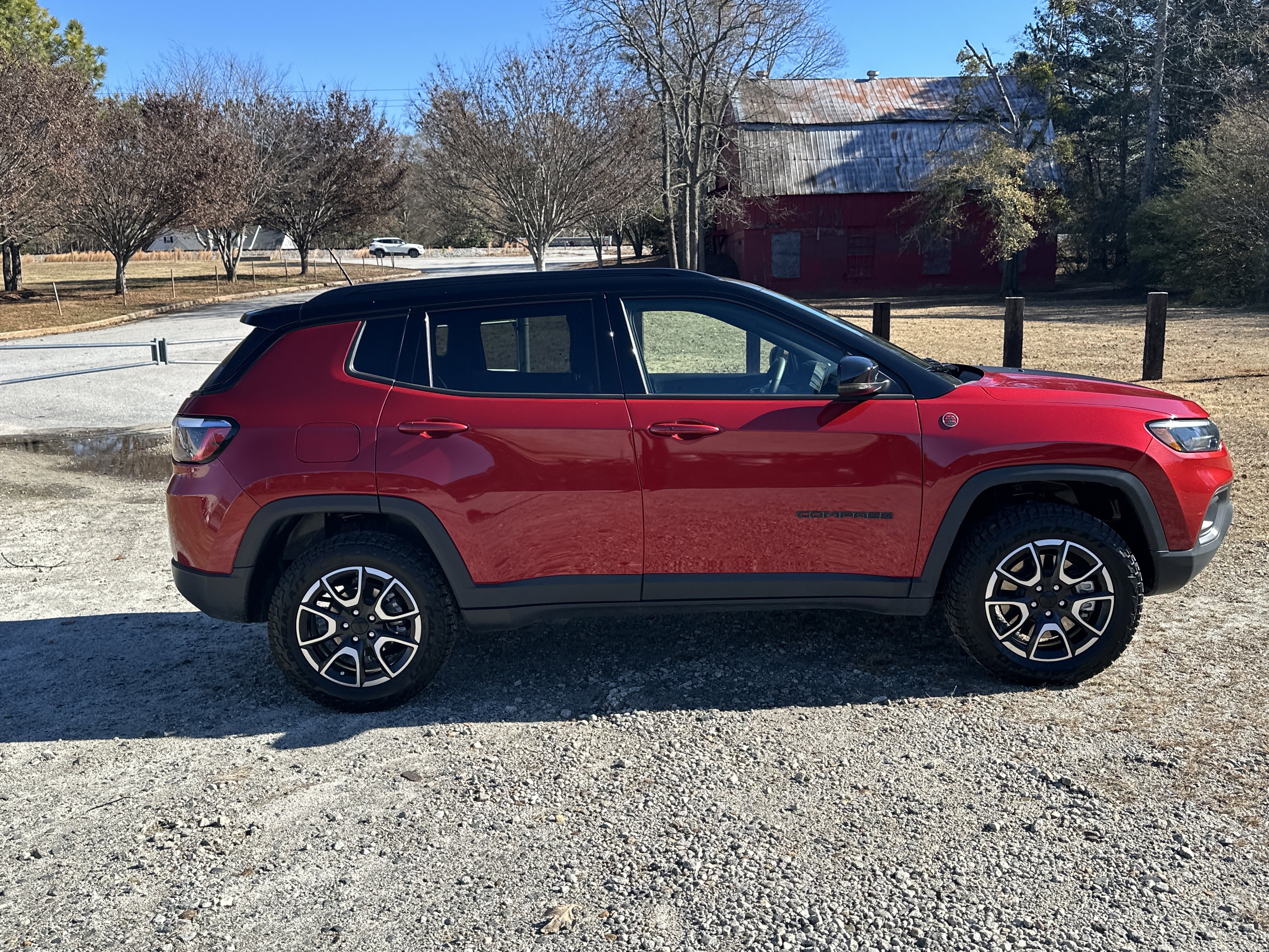 Used 2024 Jeep Compass Trailhawk image 4