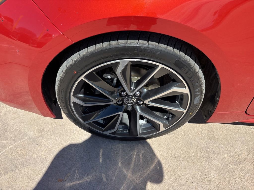 Used 2019 Toyota Corolla XSE FWD image 8