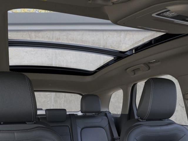 New 2026 Lincoln Corsair Premiere image 22