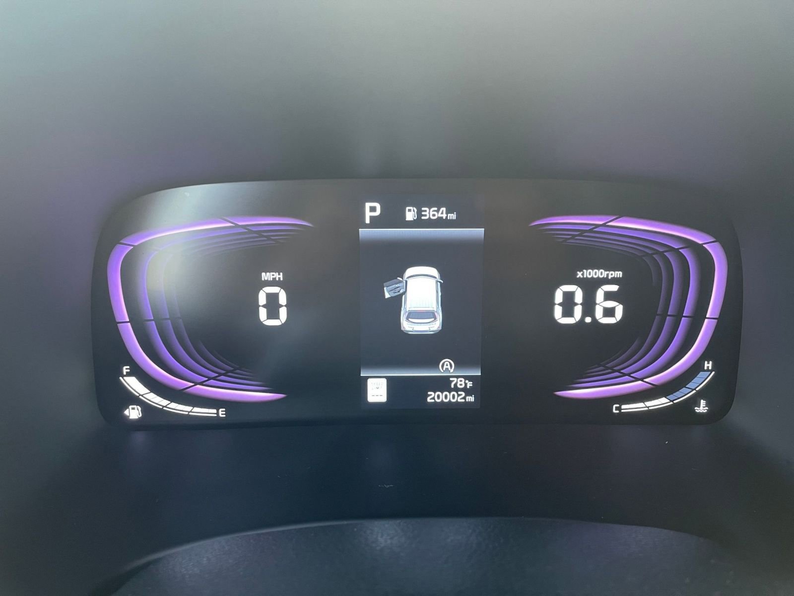 Used 2025 Kia Soul LX w/ LX Technology Package FWD image 38