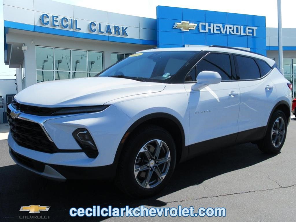 Certified 2024 Chevrolet Blazer LT w/ Convenience Package image 1