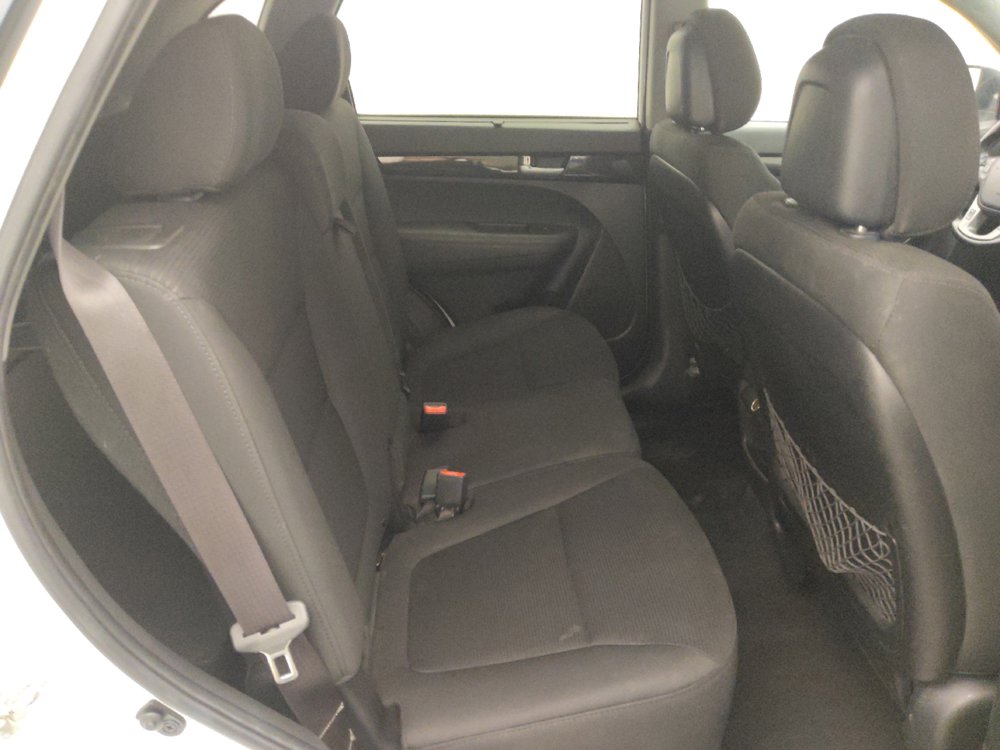 Used 2015 Kia Sorento LX FWD image 19