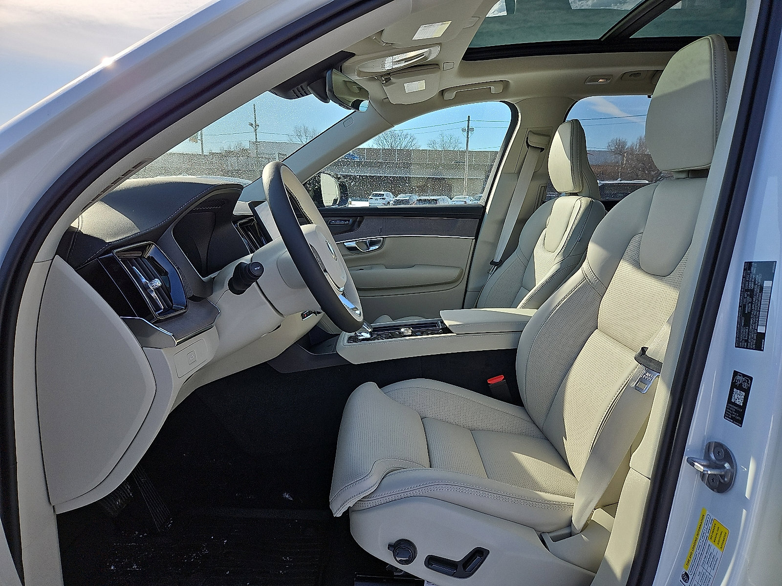 New 2026 Volvo XC90 B6 Ultra w/ Protection Package Premier AWD/4WD image 11