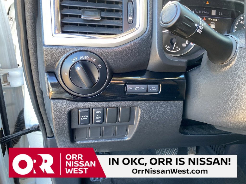 Used 2021 Nissan Titan SV w/ SV Convenience Package image 28