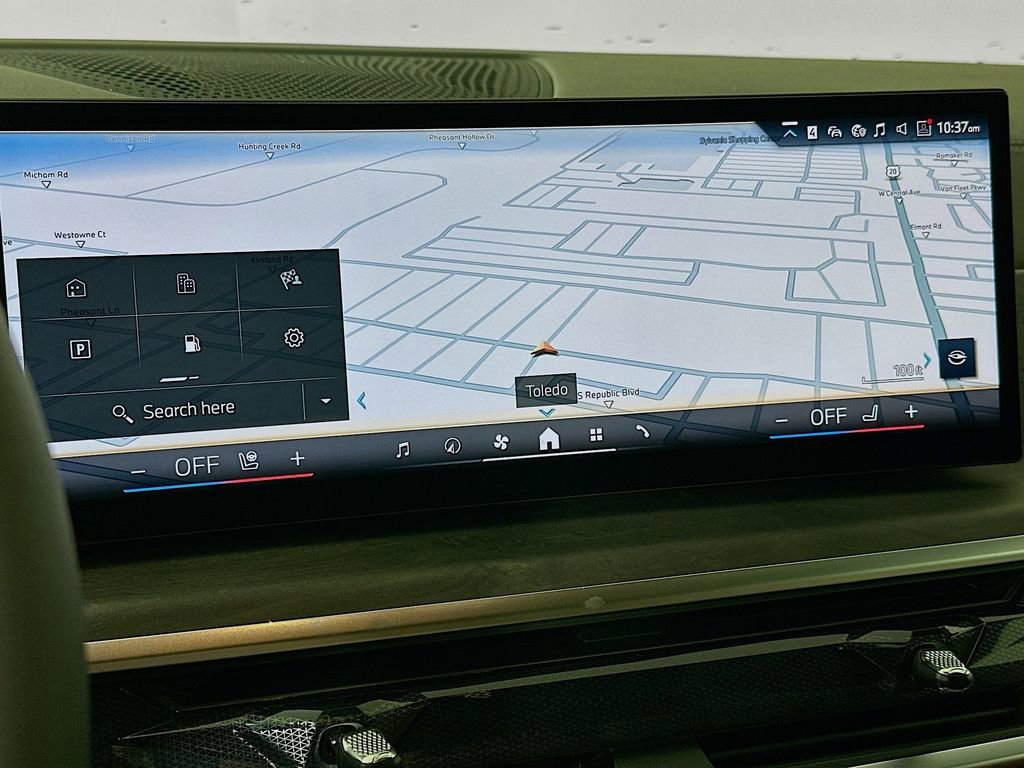 New 2026 BMW X5 xDrive40i w/ Executive Package image 17