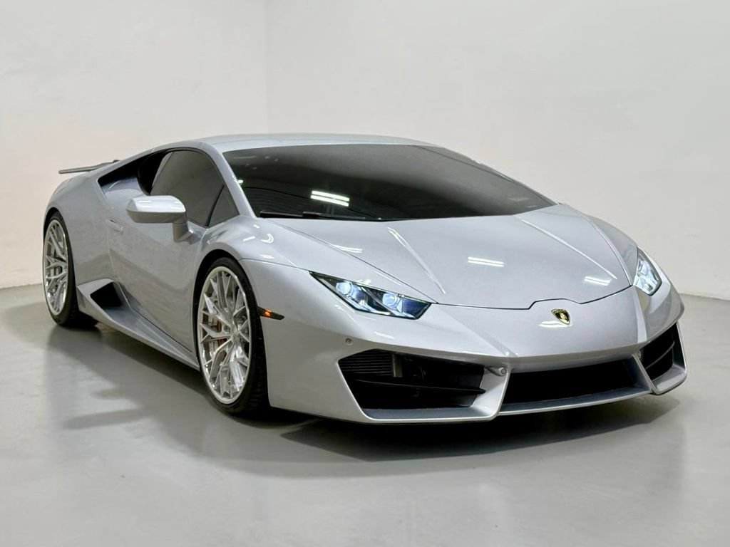 Used 2017 Lamborghini Huracan LP 580-2 RWD image 8