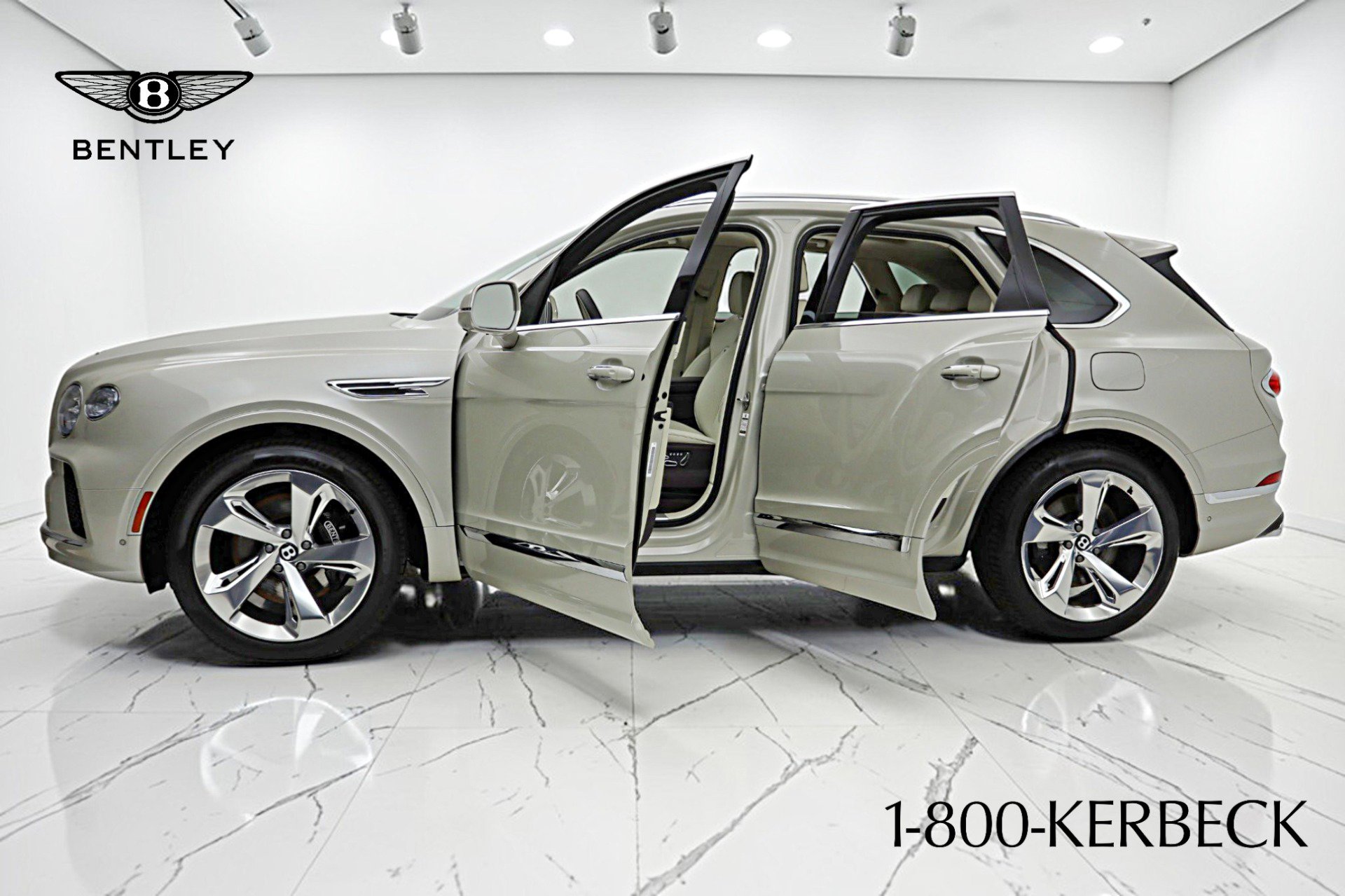Used 2024 Bentley Bentayga Plug-In Hybrid image 4