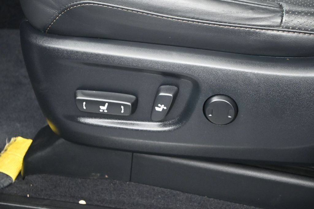 Used 2023 Lexus GX 460 Luxury w/ Sport Design Package AWD/4WD image 10