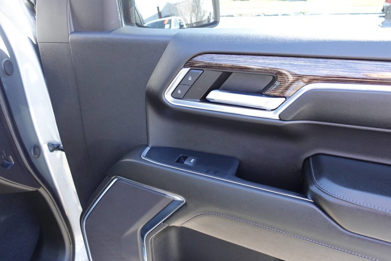 Used 2024 GMC Sierra 1500 Elevation AWD/4WD image 34