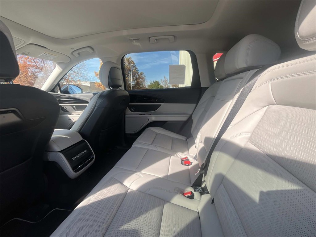 New 2026 Lincoln Nautilus Reserve image 13