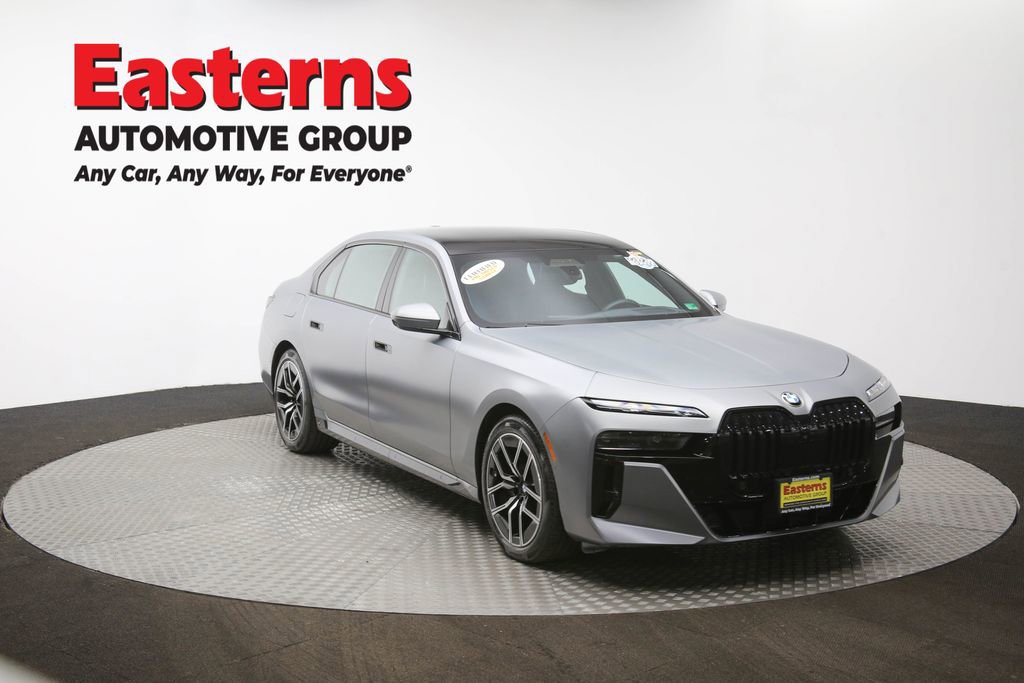 Used 2023 BMW 740i w/ Executive Package image 54