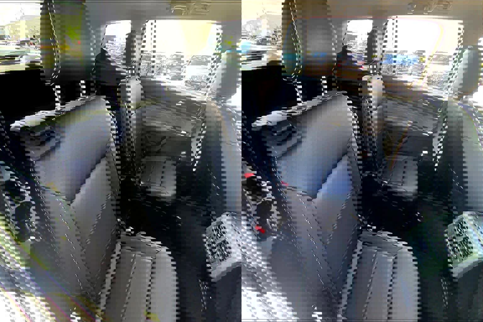 Used 2021 Volkswagen Atlas SE w/ Panoramic Sunroof Package image 19