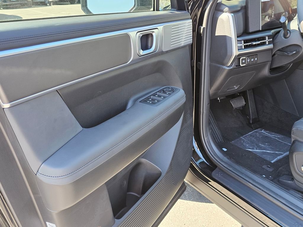 Used 2026 Hyundai Santa Fe SEL AWD/4WD image 17