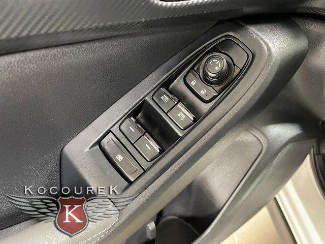 Used 2024 Subaru Crosstrek 2.0i Premium image 19