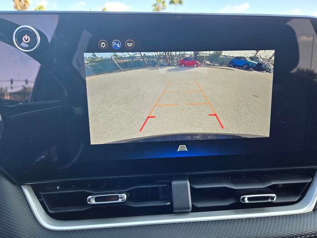 Used 2026 Chevrolet Equinox LT FWD image 10