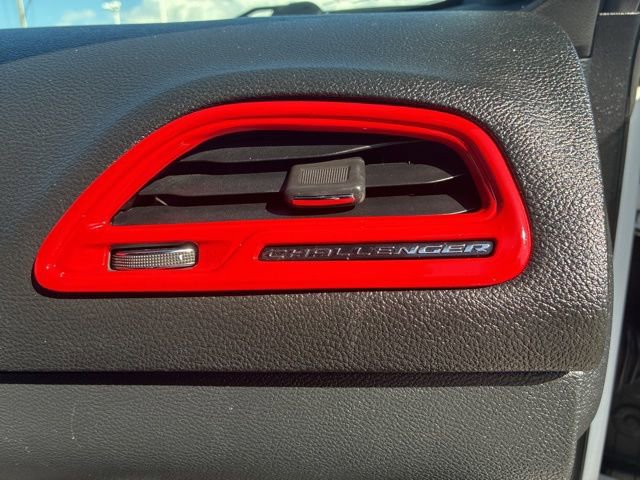 Used 2018 Dodge Challenger R/T Scat Pack w/ Leather Interior Group image 27