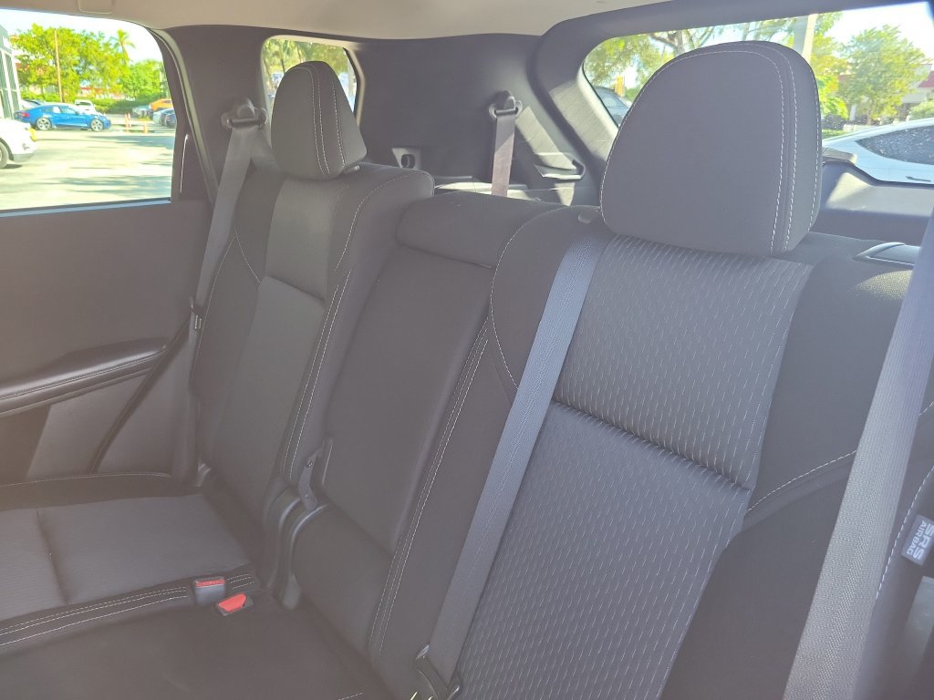 Used 2023 Mitsubishi Outlander ES FWD image 13