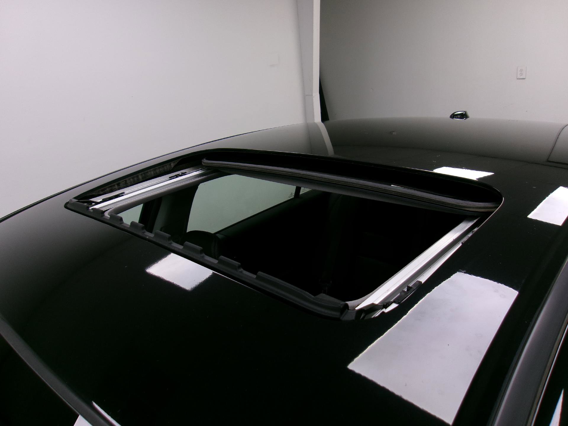 Used 2017 Honda Accord EX-L image 3