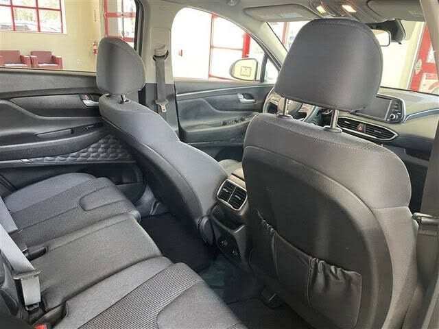 Used 2019 Hyundai Santa Fe SE AWD/4WD image 29