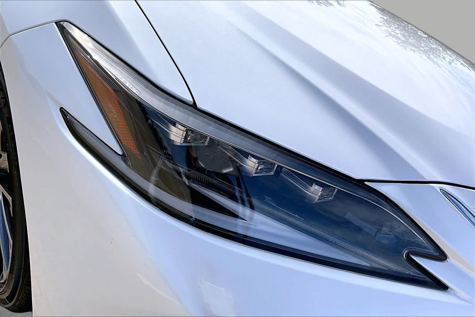 Used 2024 Lexus ES 350 Ultra Luxury w/ Accessory Package (Z2) FWD image 28