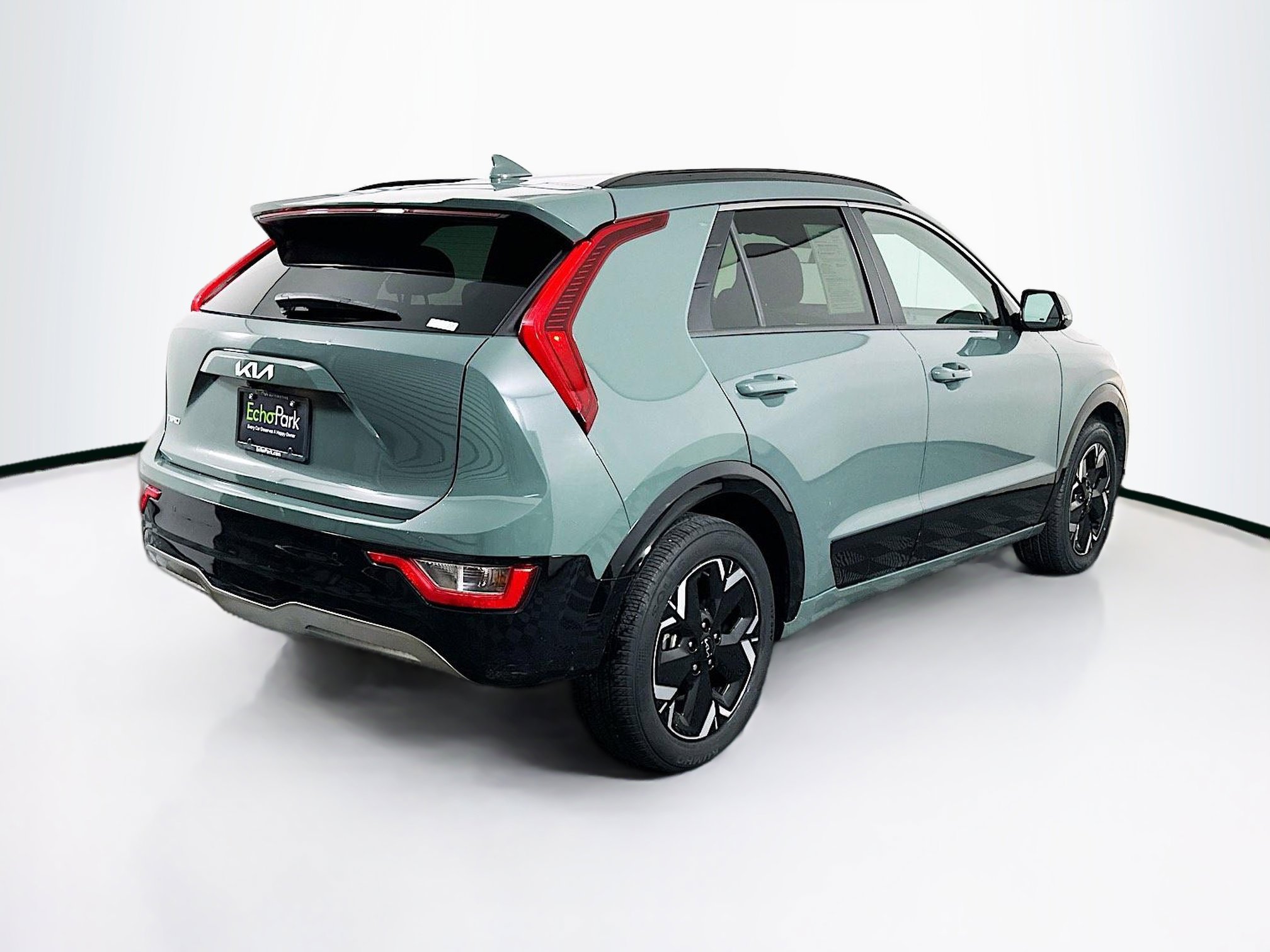 Used 2023 Kia Niro Wind w/ Wind Preserve Package FWD image 9