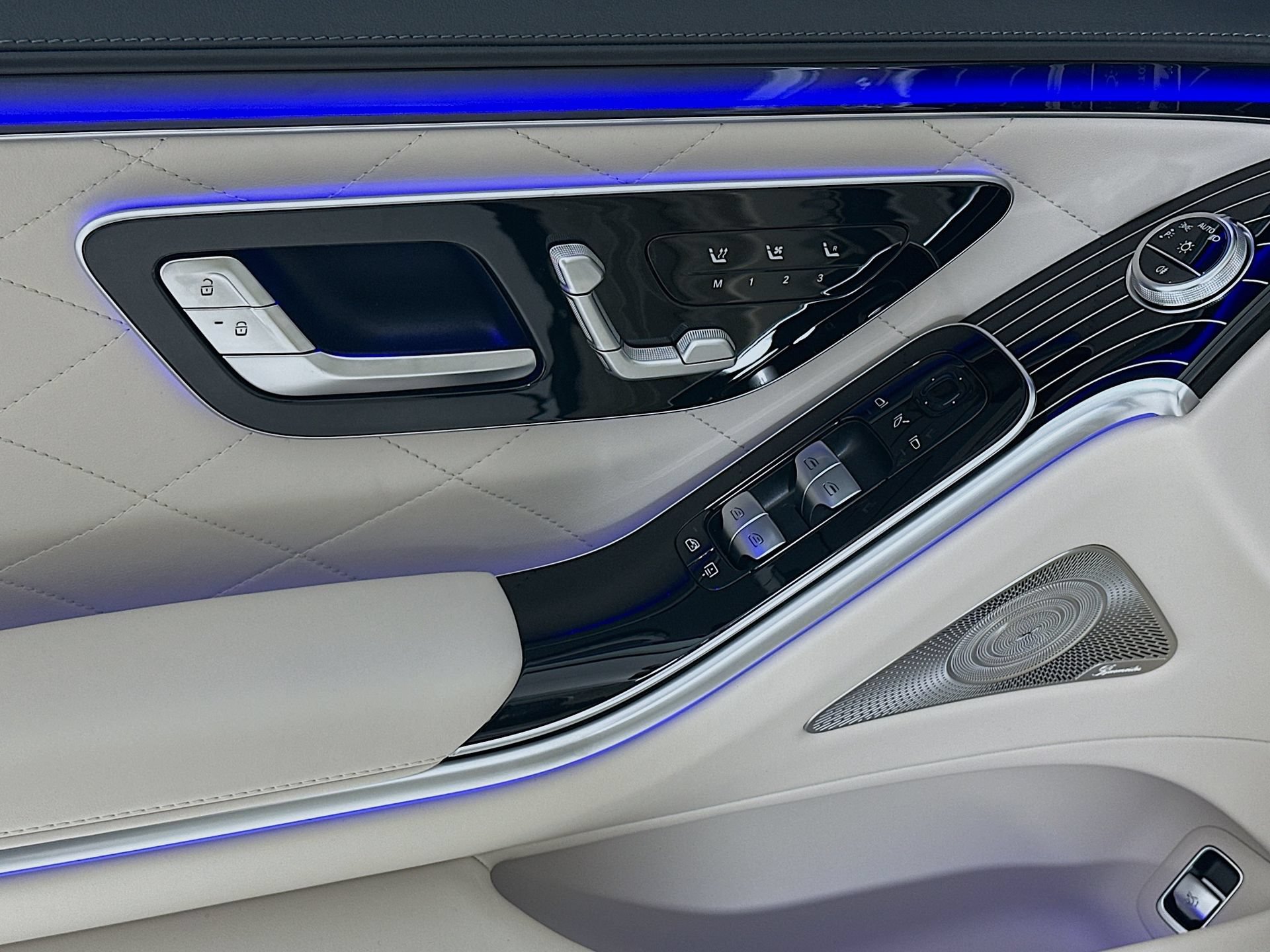 New 2026 Mercedes-Benz S 580 4MATIC Sedan image 19