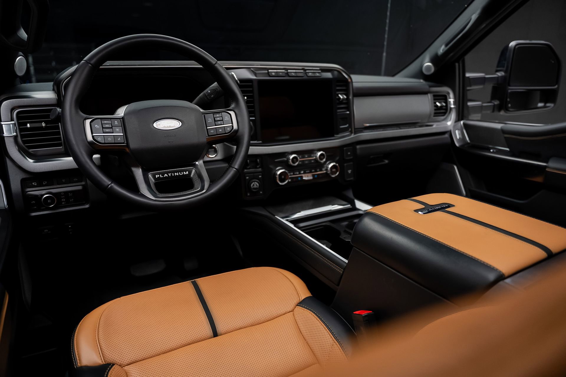 Used 2024 Ford F250 Platinum w/ Tremor Off-Road Package image 2