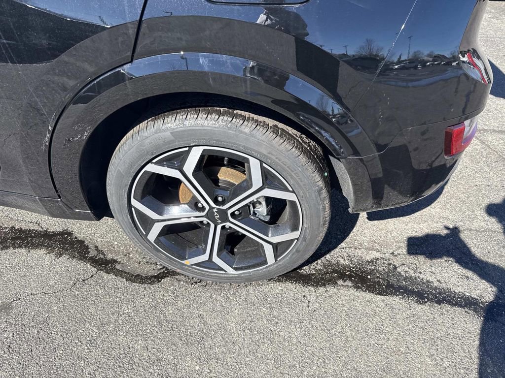 New 2026 Kia Niro SX Touring image 5