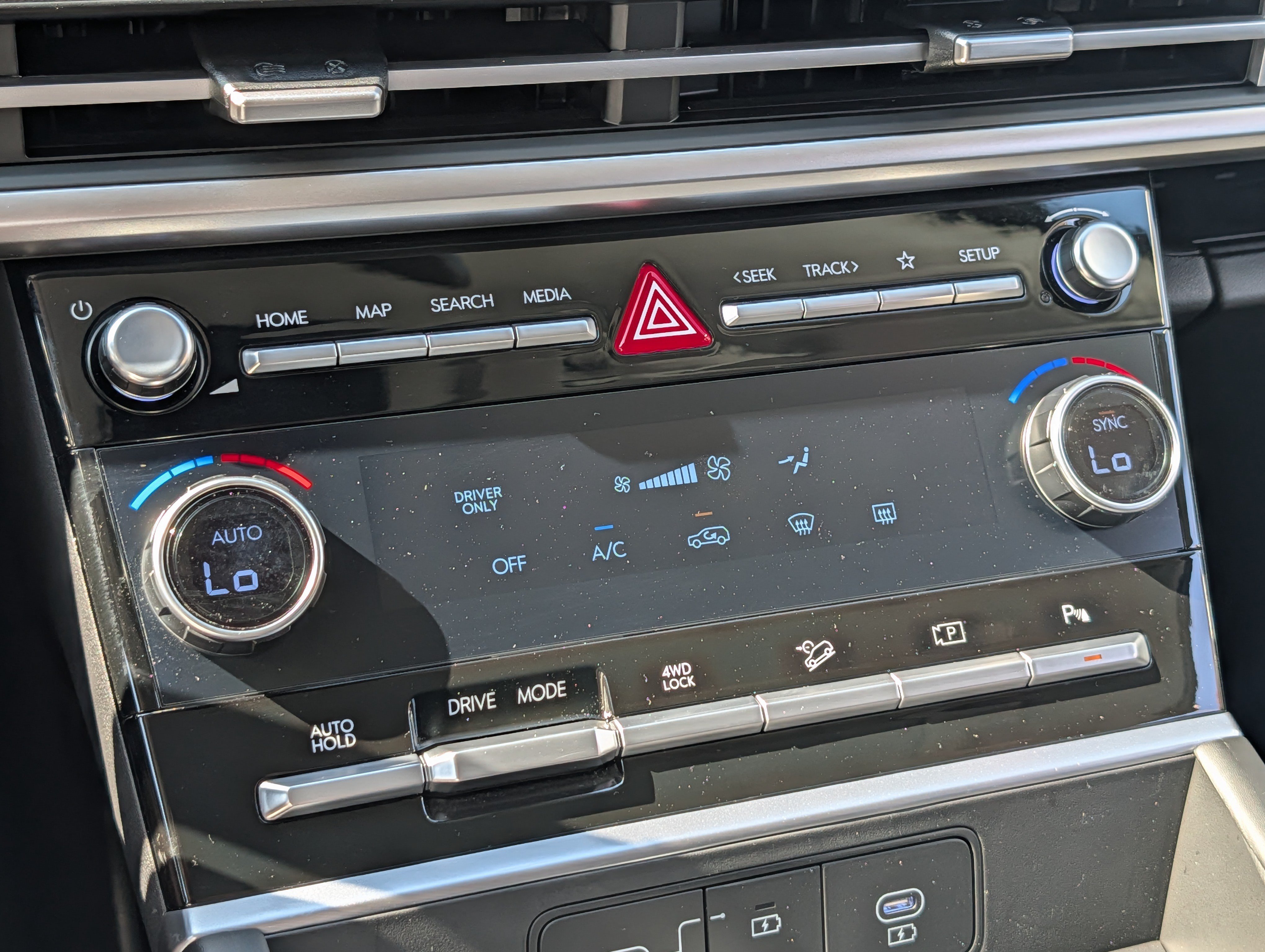 Certified 2026 Hyundai Santa Fe SE AWD/4WD image 23